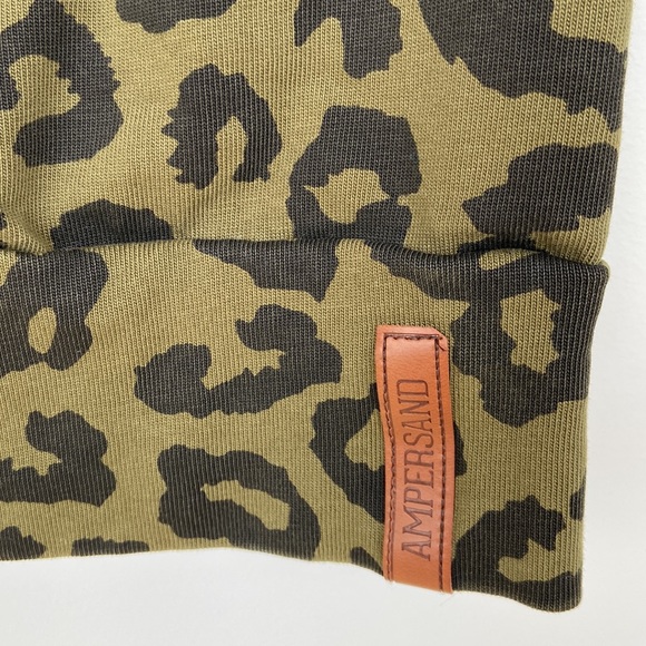 Ampersand Avenue Long Sleeve Top - Picture 3 of 12